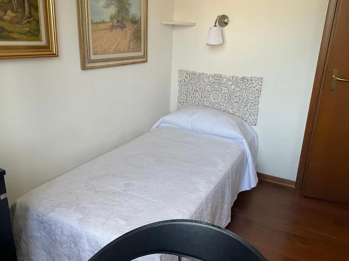 Rana B&B Ornago 0*,  Italy