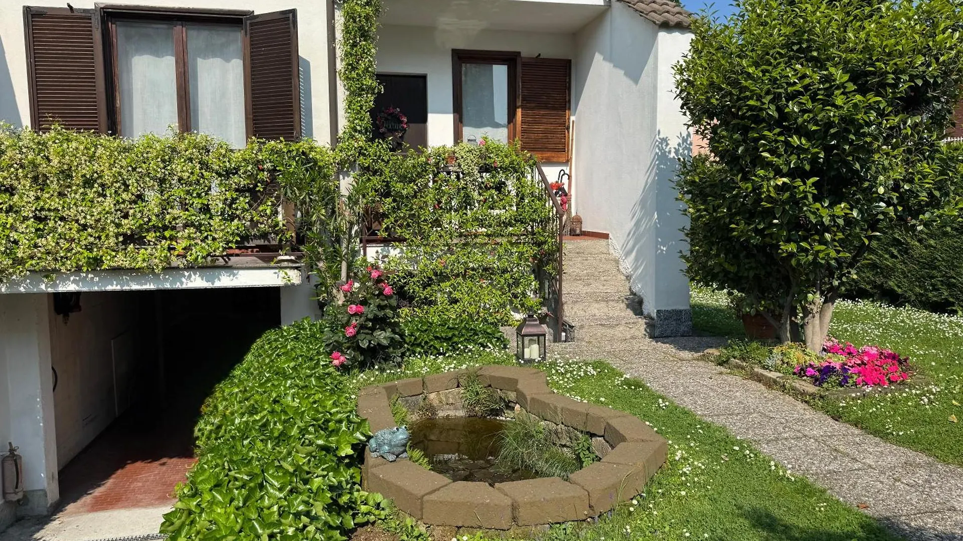 Rana B&B Ornago Bed & Breakfast